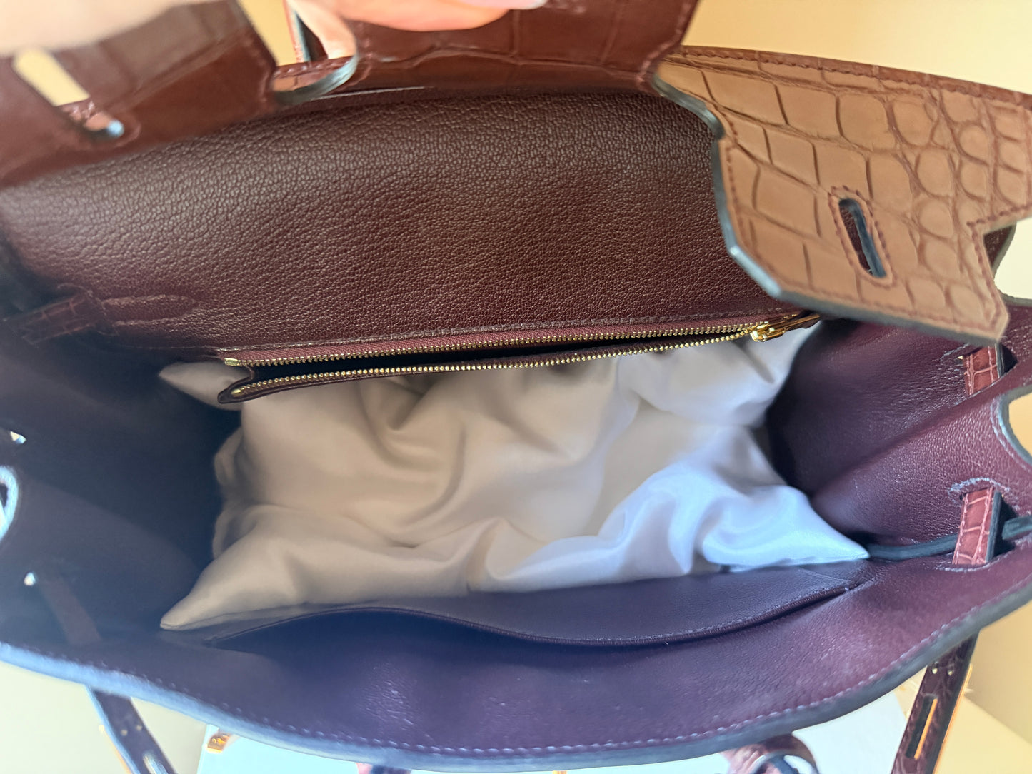 Birkin 25 touch GHW

Rouge sellier/ bourgogne