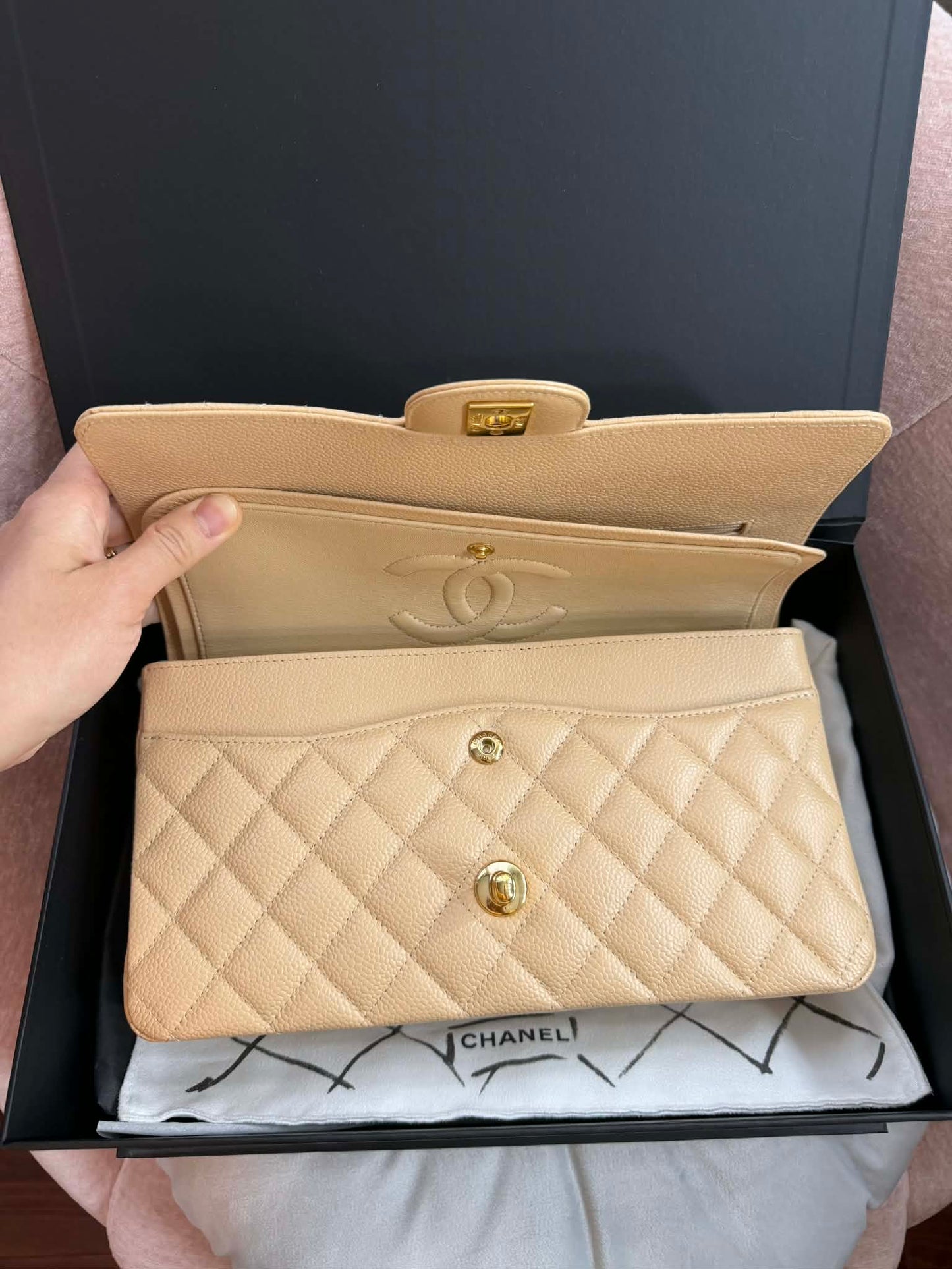 Chanel Classic Flap Medium Beige (wire price)