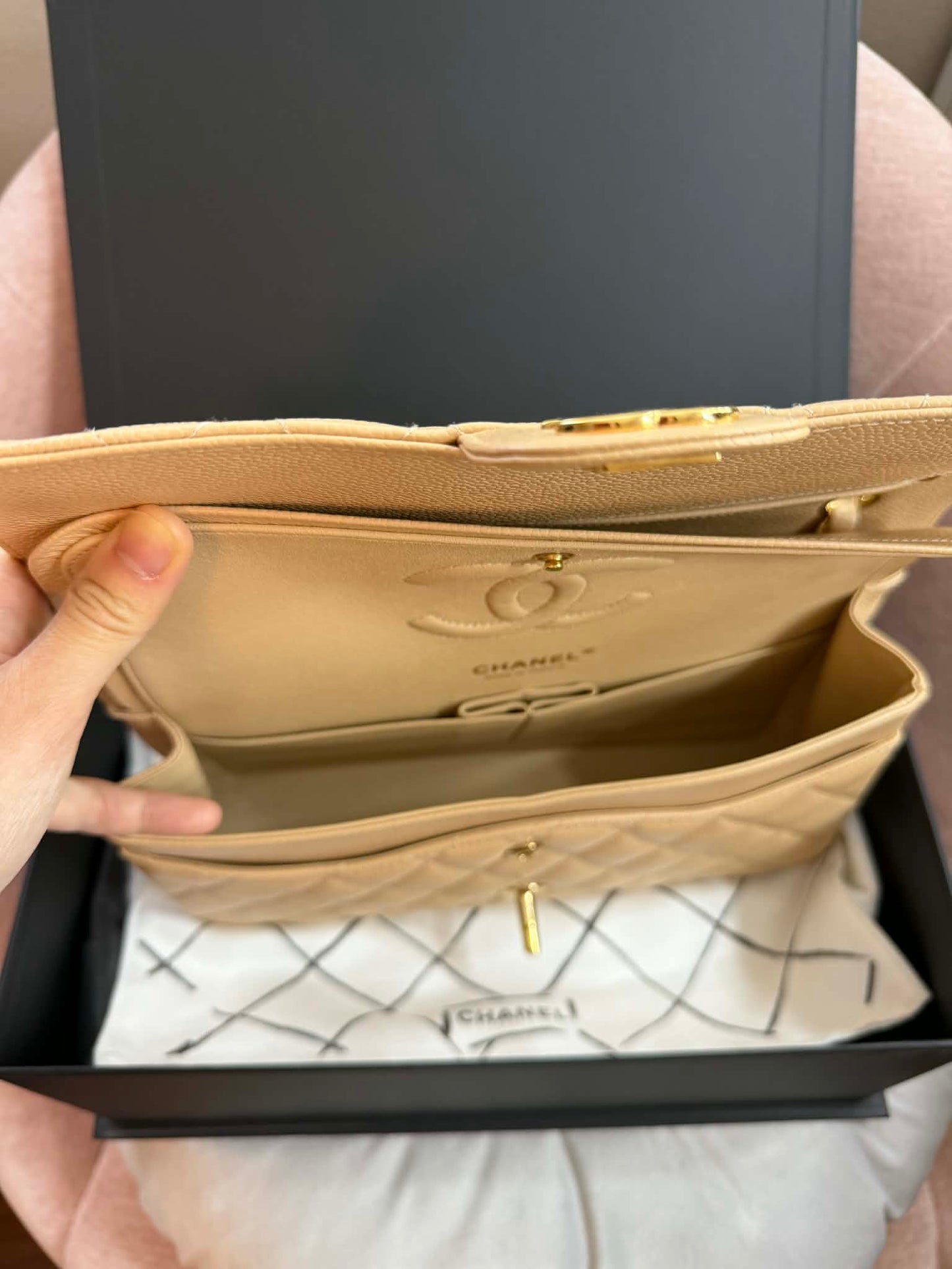 Chanel Classic Flap Medium Beige (wire price)