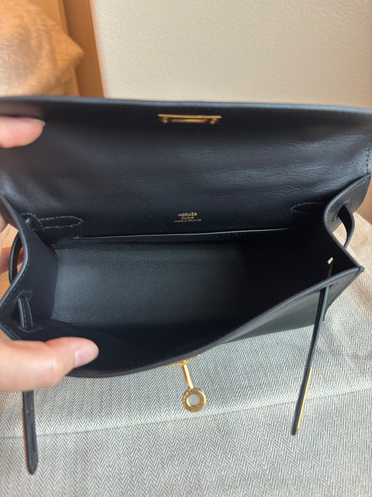 Kelly Pochette Swift Black GHW